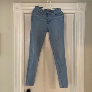 Skinny high rise Levi jeans
